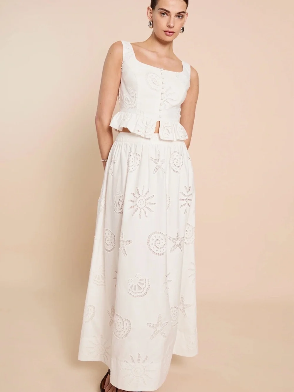 Kourt lightweight white